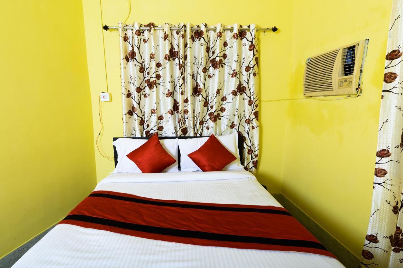 Sterling Baishakhi Hotell Calcutta Exteriör bild