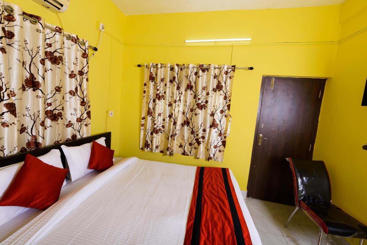Sterling Baishakhi Hotell Calcutta Exteriör bild